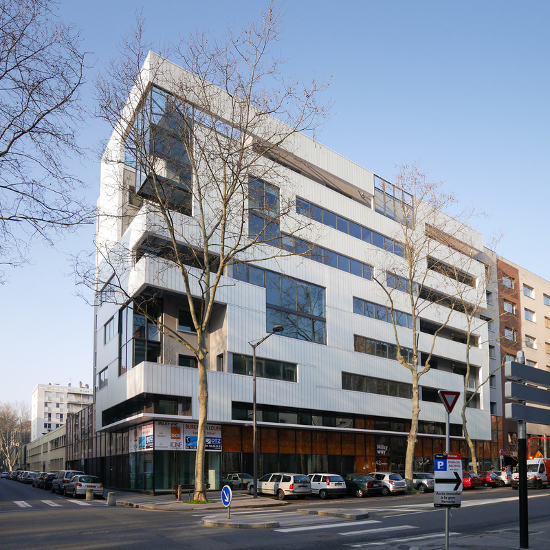 Réhabilitation BBC d'un immeuble de bureaux Milky Way à Lyon 2012