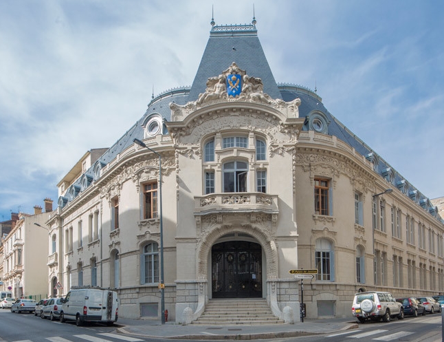 Réhabilitation de l'immeuble de la Condition des Soies en logements à Saint-Etienne 2012