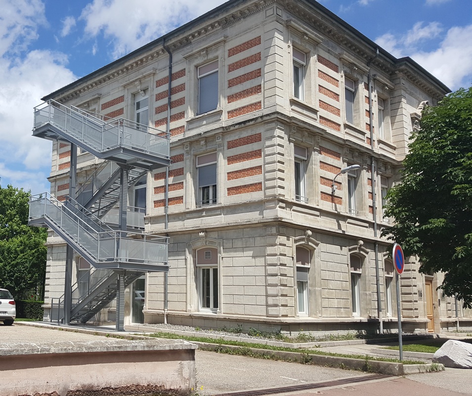 Construction d'un escalier au CHU de Bellevue de Saint-Etienne 2015